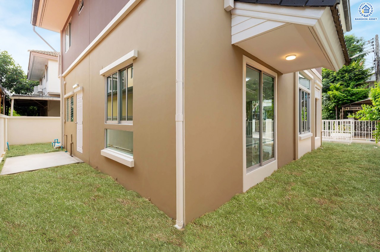 บ้านมือสองตกแต่งใหม่ โครงการ พฤกษ์ลดา พุทธสาคร แบรนด์ LH รองรับทุกความสุข เนื้อที่ 53.1 ตร.ว. ฟังก์ชัน 3 ห้องนอน 3 ห้องน้ำ จอดรถได้ 2 คัน บนทำเลใกล้ The Mall บางแค และเชื่อมต่อถนนเพชรเกษม, ถนนพุทธมณฑลสาย4 ใกล้โครงการรถไฟฟ้าสายสีน้ำเงิน "สถานีหลักสอง"...